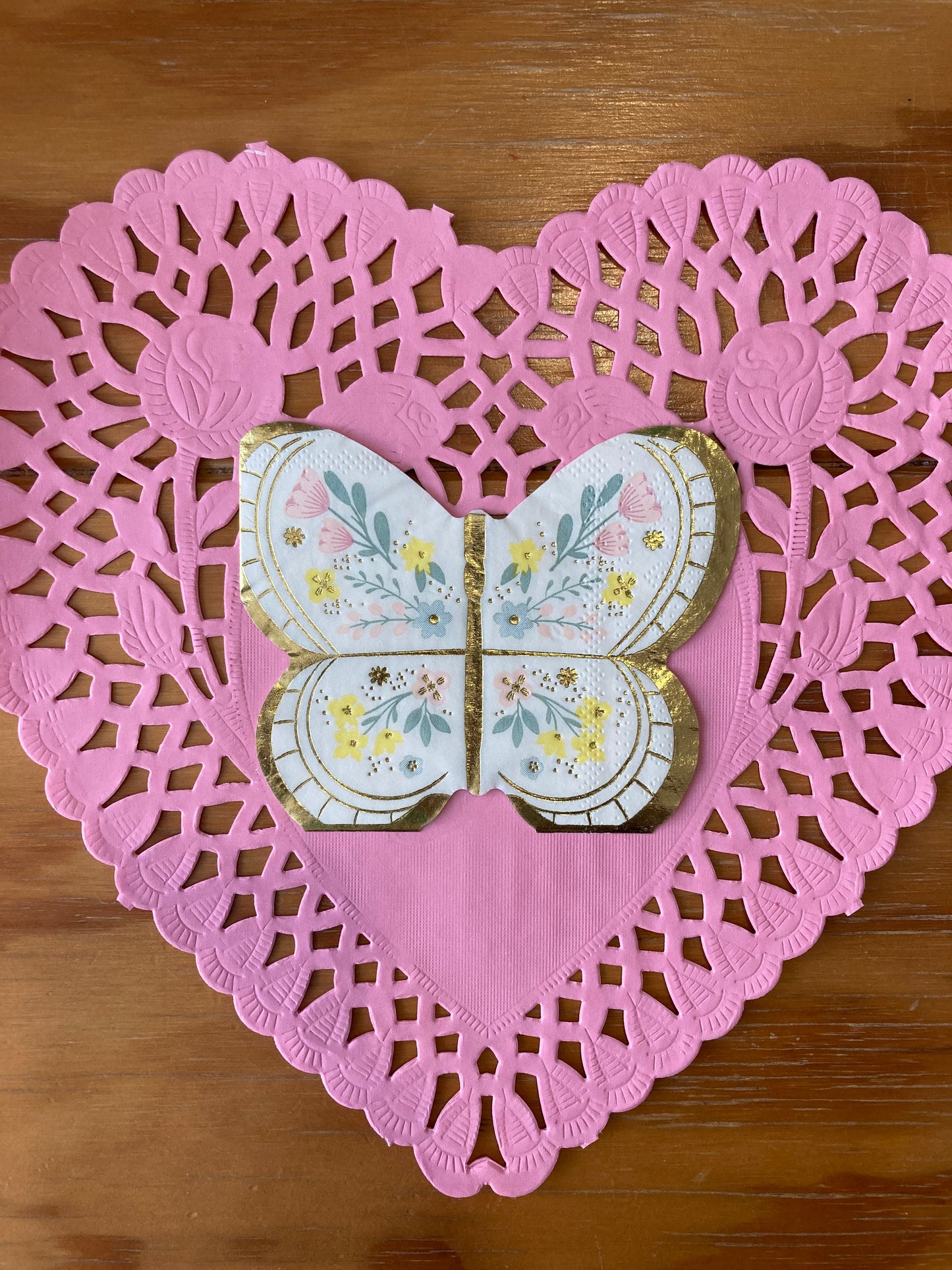 Floral 🌸 Butterfly🦋  -  16 Servilletas